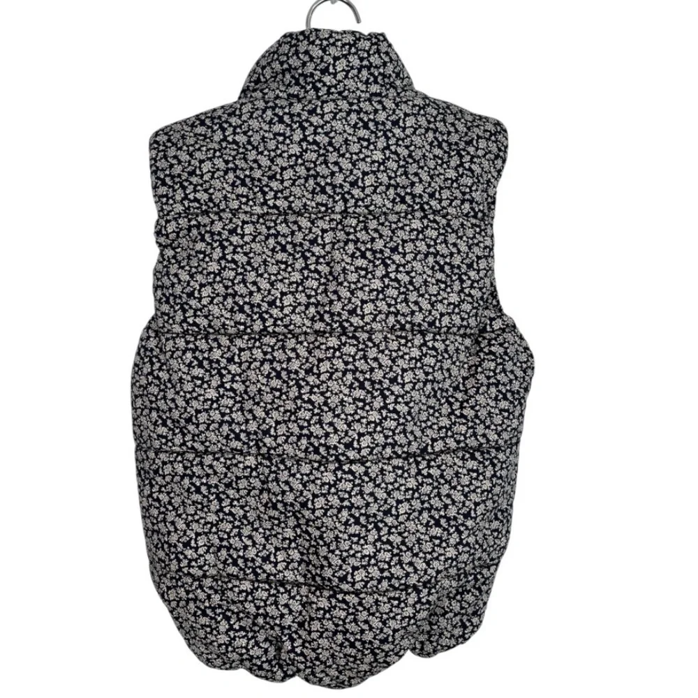 Princess Vera Wang Navy Blue and Gray Floral Puffer Vest